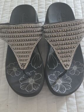 Skechers Archfit Embellished Black Women's Slide Sandals Sz 10